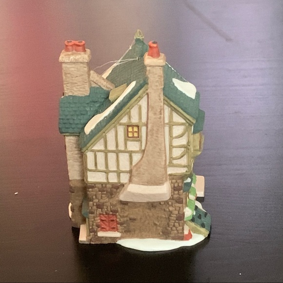 Department 56 Dickens Heritage The Pied Bull Inn 1993 Collector’s Ed. Ornament - Picture 9 of 14